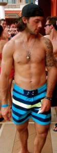 This is SOOOOOOO last summer Kris. Come on .... cut us girls a break.